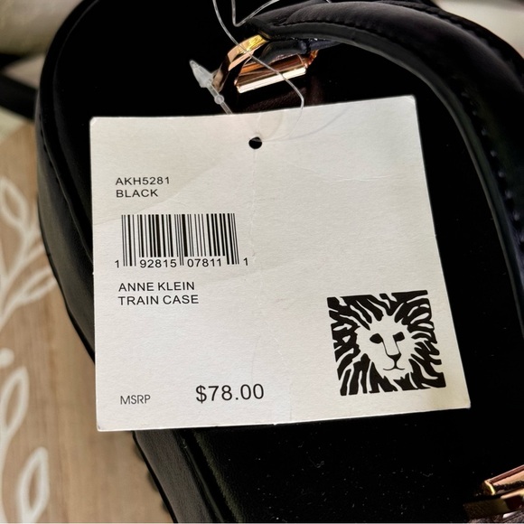 Anne Klein Ruched Top Handle Train Case, Detachable Crossbody Strap, adorable❤️ - Picture 6 of 8